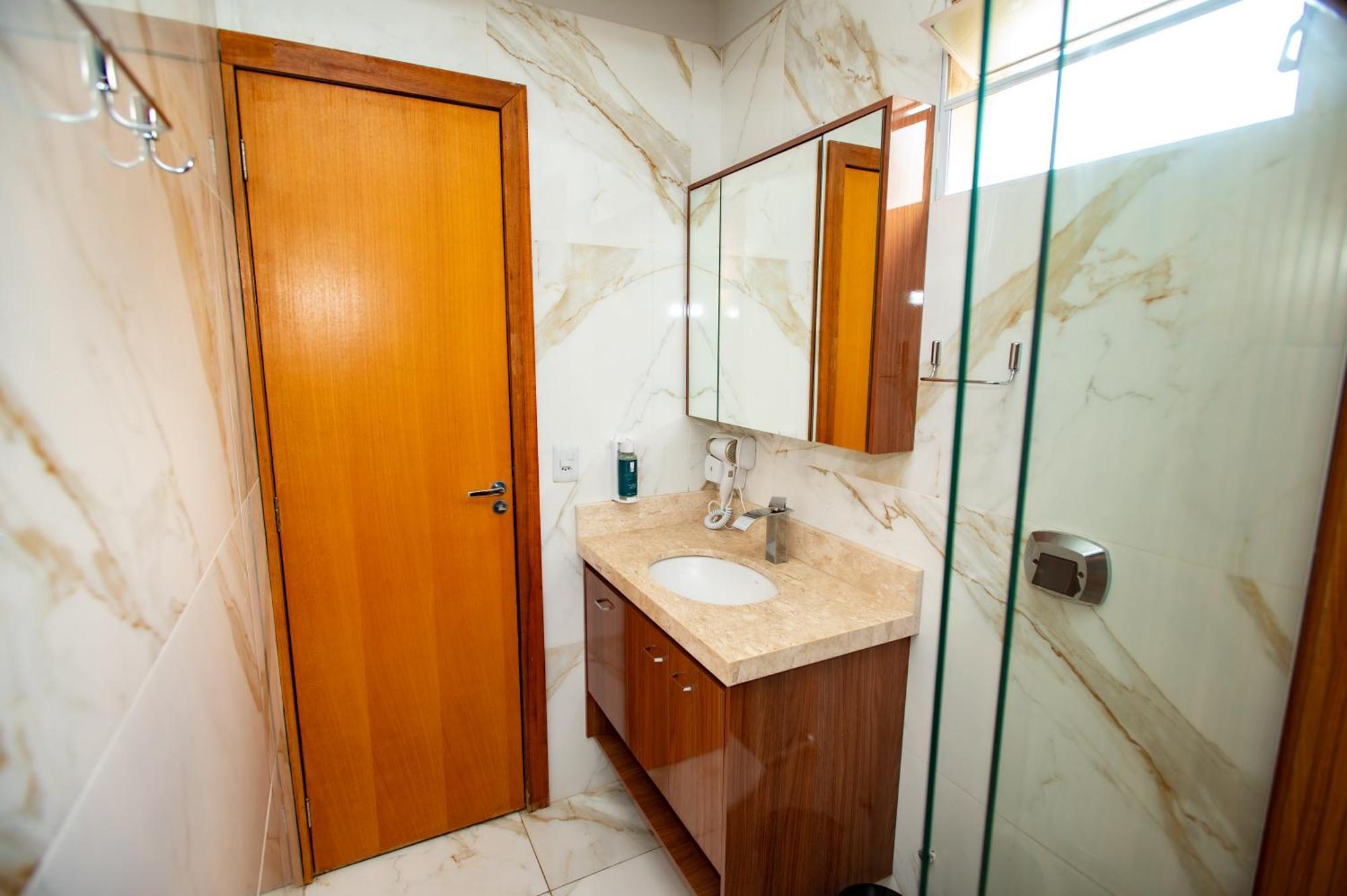 Hotel 365 Cuiaba  Bagian luar foto