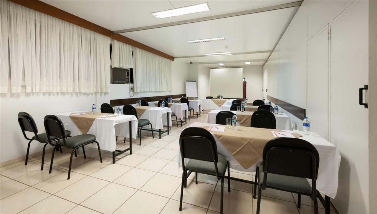 Hotel 365 Cuiaba  Bagian luar foto